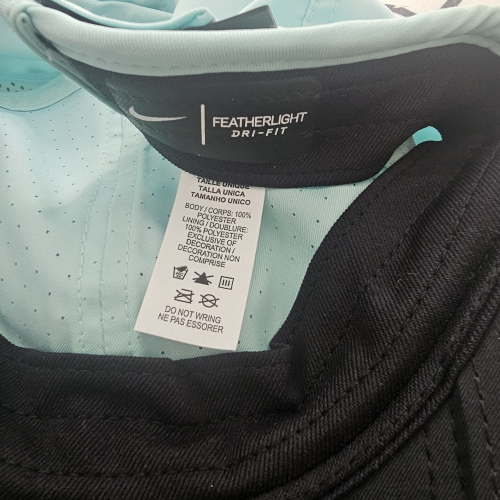 SOLD-- Nike Featherlight Dri-Fit Running Adjustible Cap,Light Blue White Swoosh - Picture 3 of 3